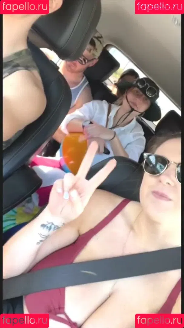 Hannah F Onlyfans Photo Gallery 