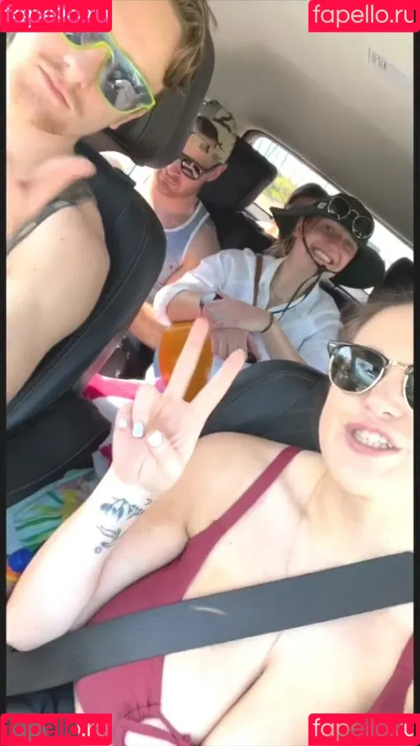 Hannah F Onlyfans Photo Gallery 