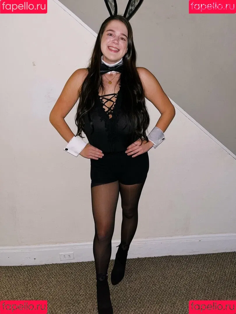 Hannah F Onlyfans Photo Gallery 