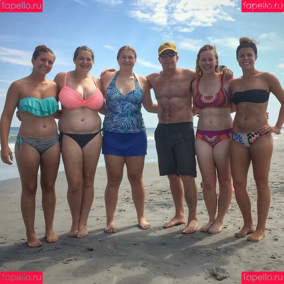 Hannah F Onlyfans Photo Gallery 