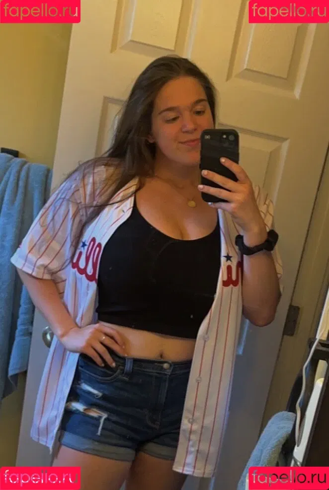 Hannah F Onlyfans Photo Gallery 