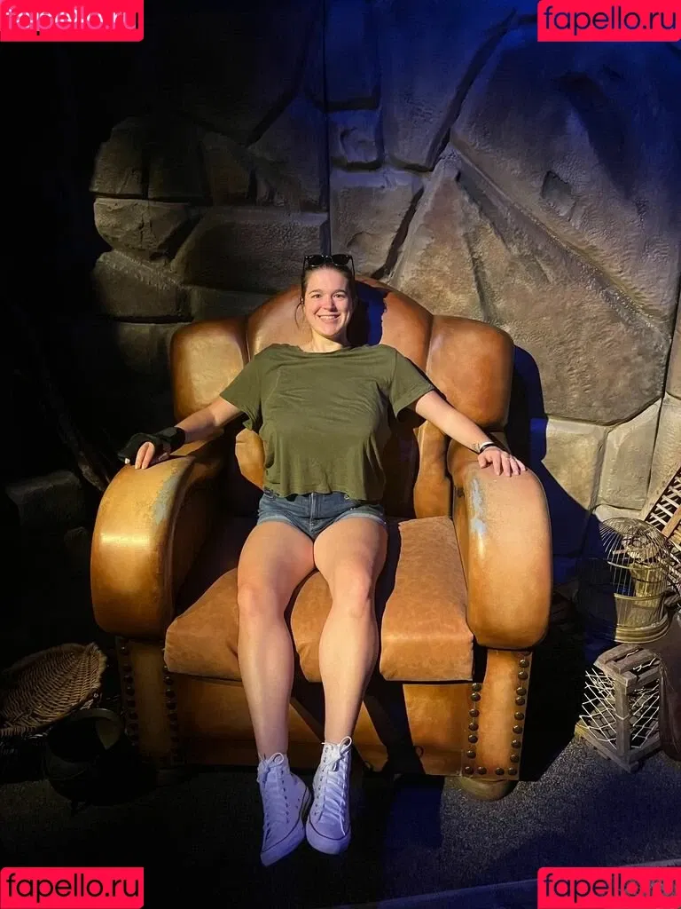 Hannah F Onlyfans Photo Gallery 