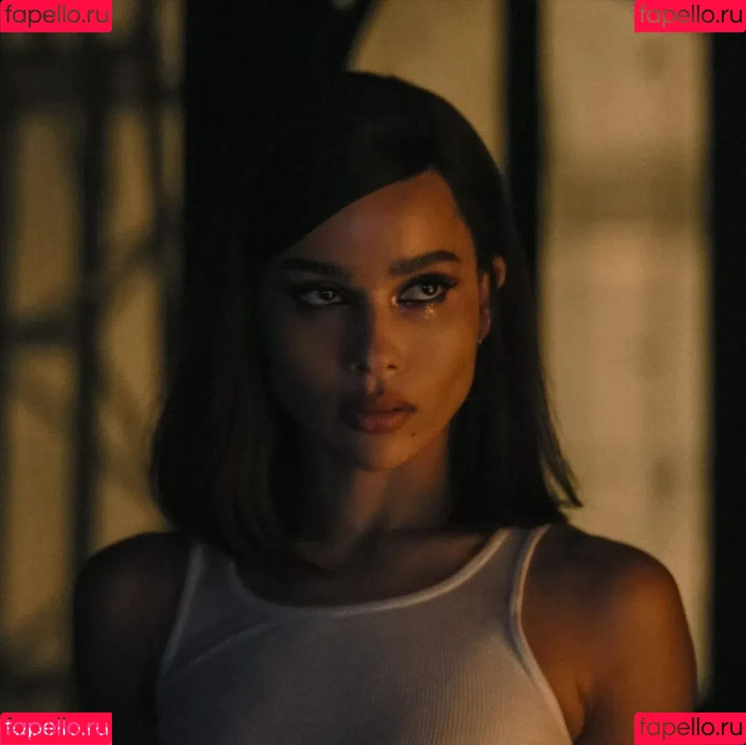 Zoe Kravitz Onlyfans Photo Gallery 
