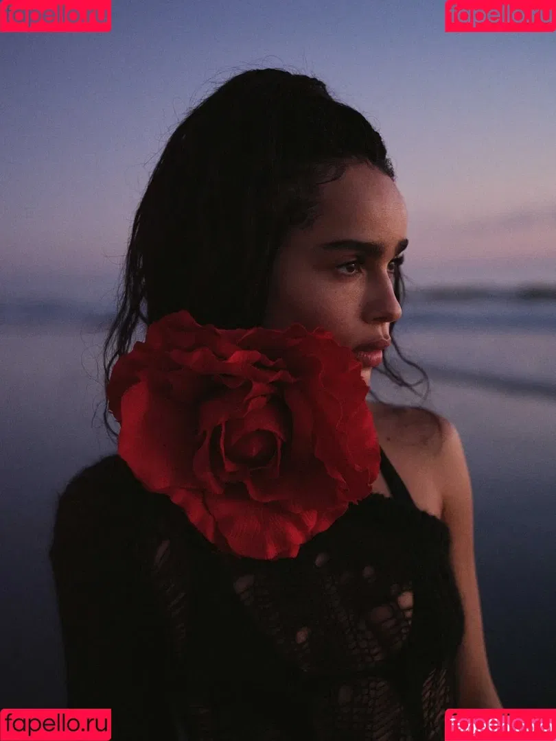 Zoe Kravitz Onlyfans Photo Gallery 
