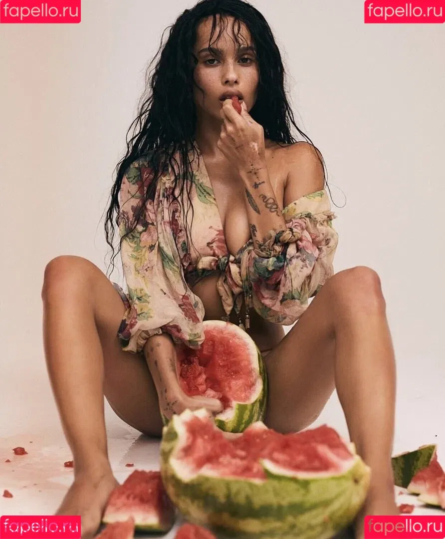 Zoe Kravitz Onlyfans Photo Gallery 