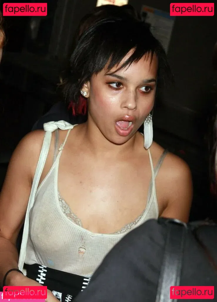 Zoe Kravitz Onlyfans Photo Gallery 