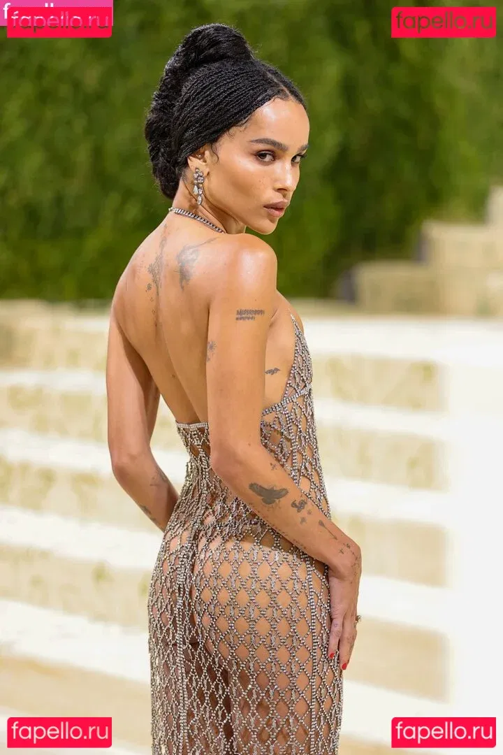 Zoe Kravitz Onlyfans Photo Gallery 