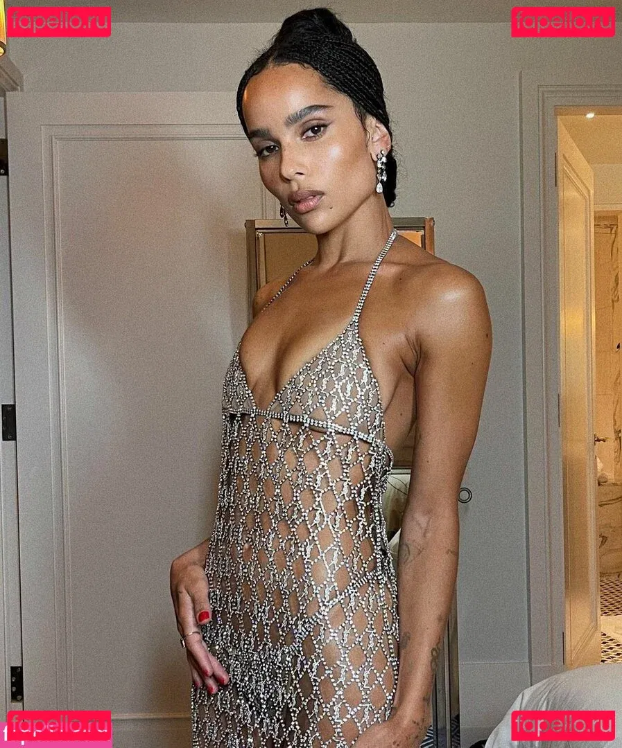Zoe Kravitz Onlyfans Photo Gallery 