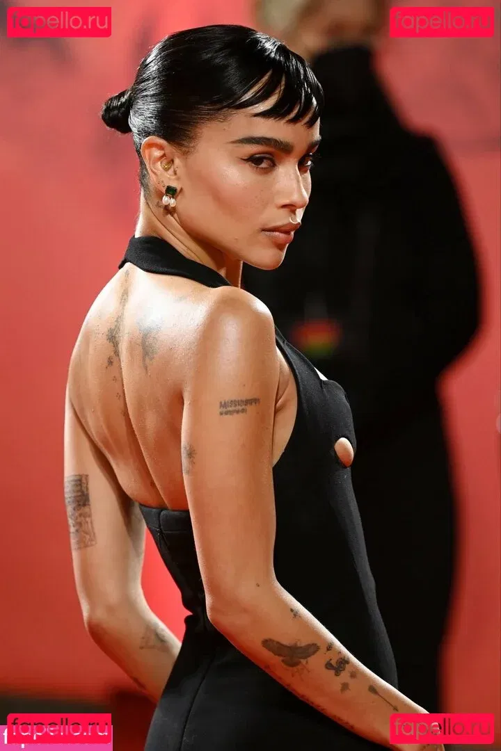 Zoe Kravitz Onlyfans Photo Gallery 