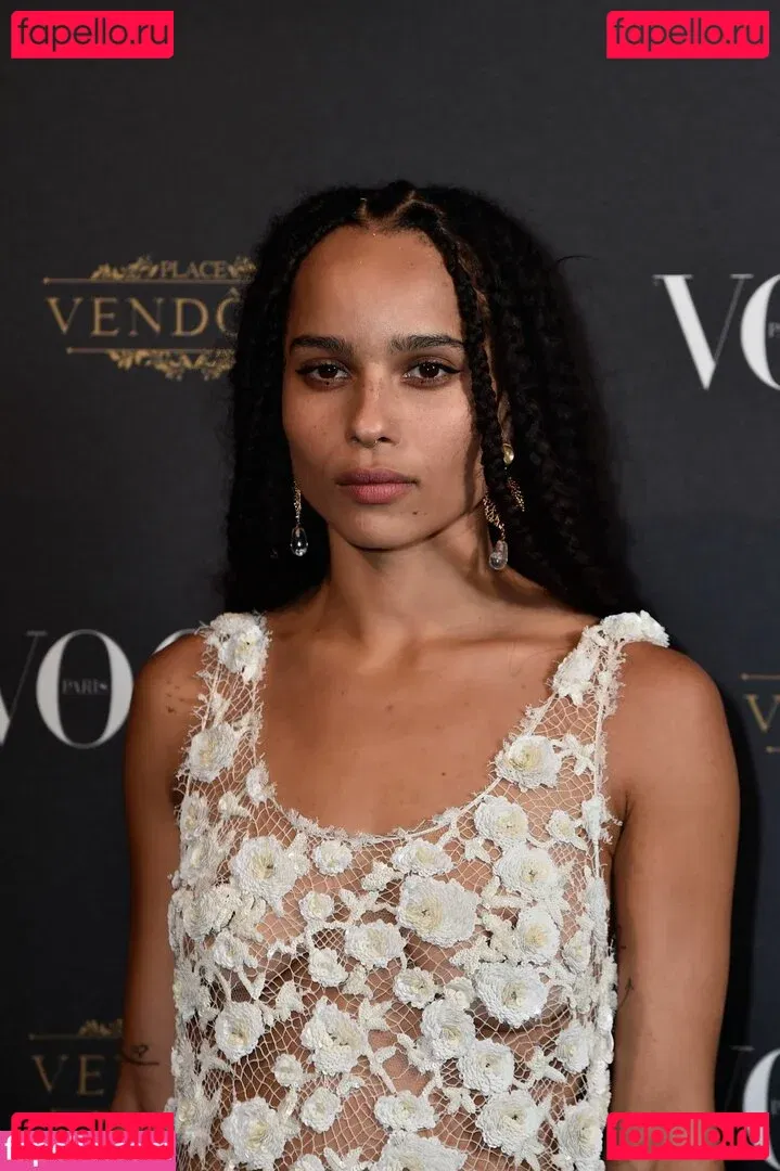 Zoe Kravitz Onlyfans Photo Gallery 