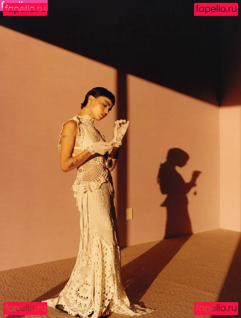 Zoe Kravitz Onlyfans Photo Gallery 