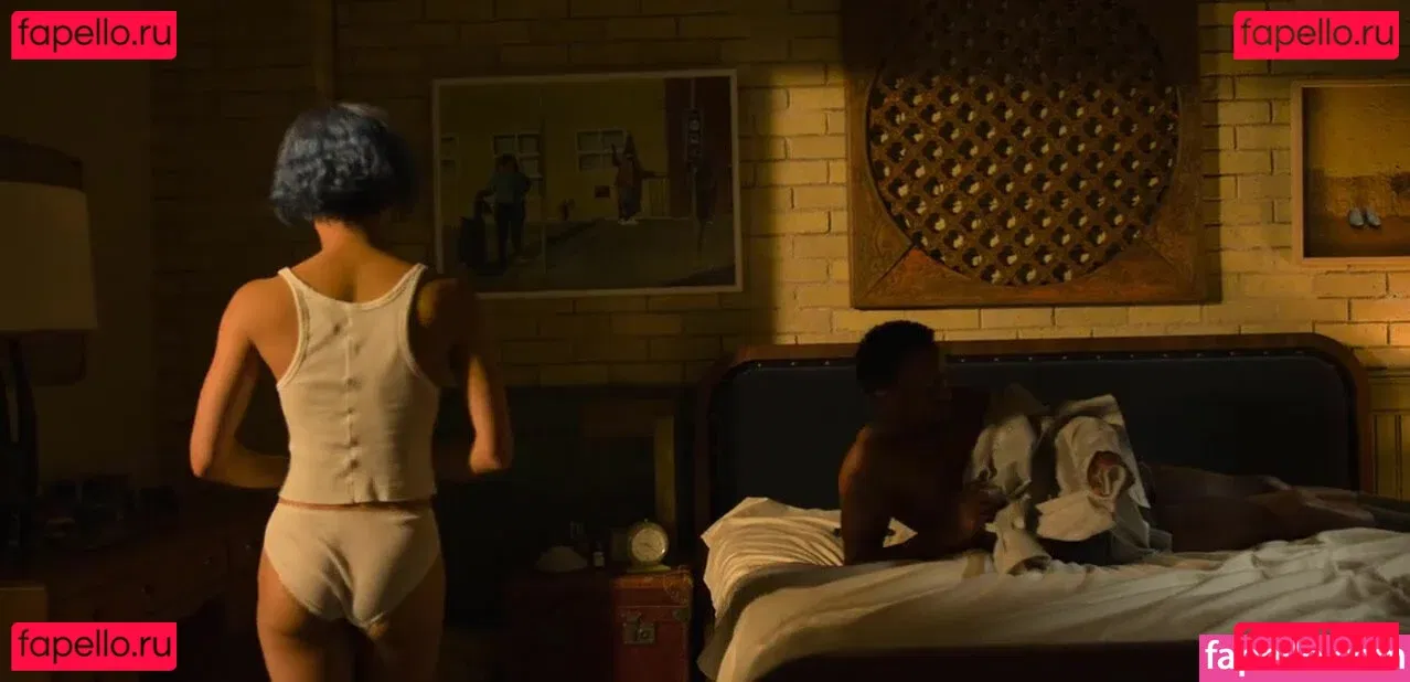 Zoe Kravitz Onlyfans Photo Gallery 