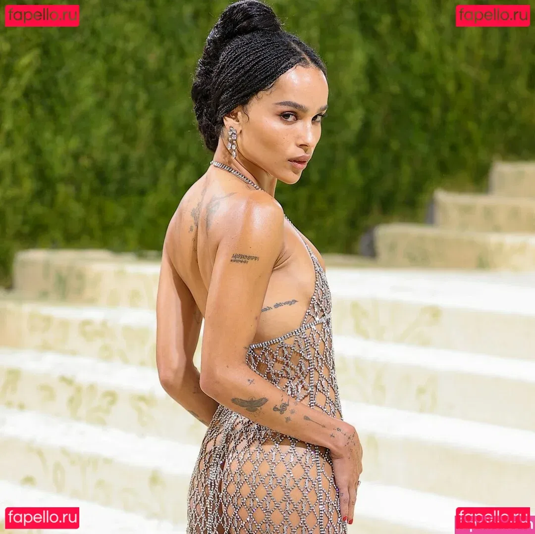 Zoe Kravitz Onlyfans Photo Gallery 