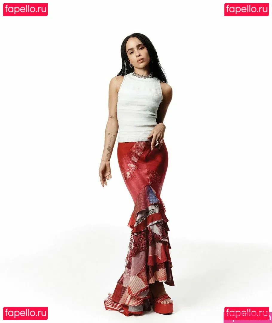 Zoe Kravitz Onlyfans Photo Gallery 