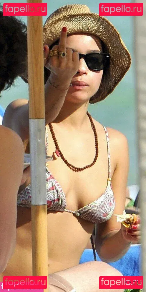 Zoe Kravitz Onlyfans Photo Gallery 