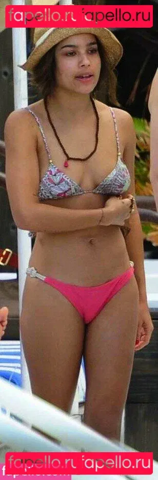 Zoe Kravitz Onlyfans Photo Gallery 