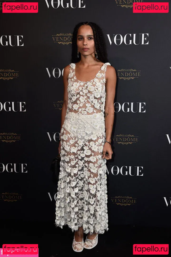 Zoe Kravitz Onlyfans Photo Gallery 