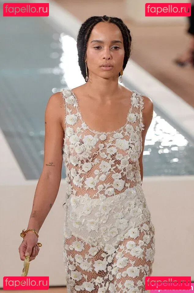 Zoe Kravitz Onlyfans Photo Gallery 