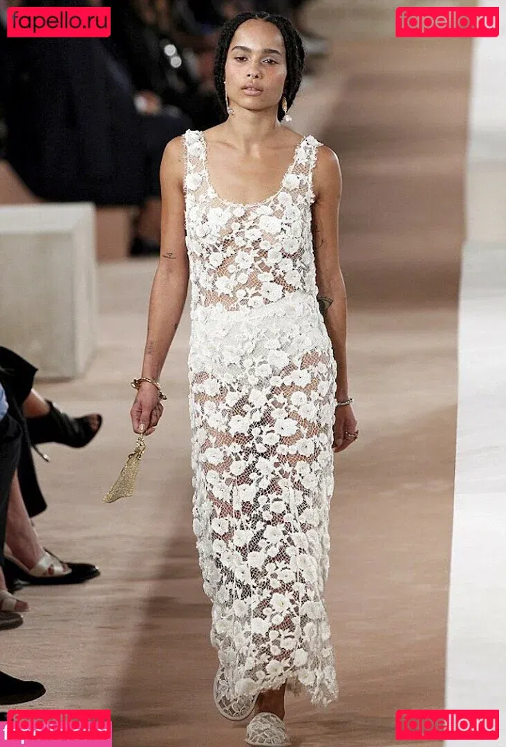 Zoe Kravitz Onlyfans Photo Gallery 