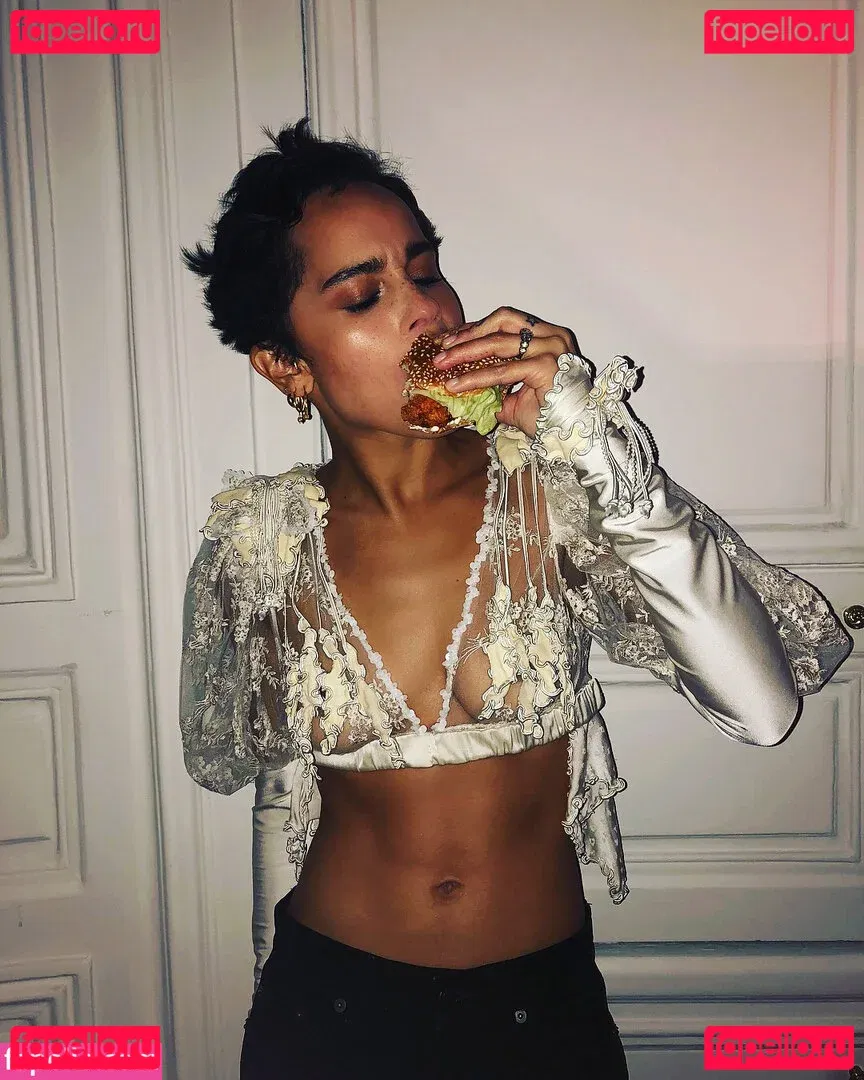 Zoe Kravitz Onlyfans Photo Gallery 