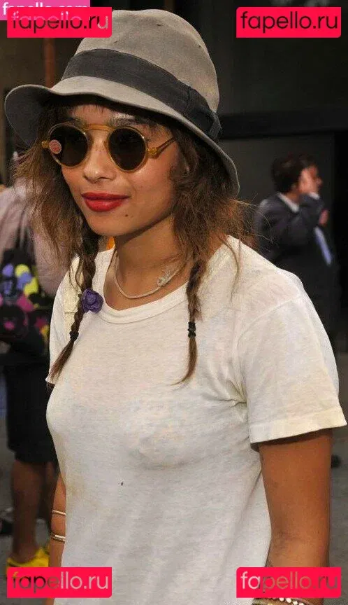 Zoe Kravitz Onlyfans Photo Gallery 