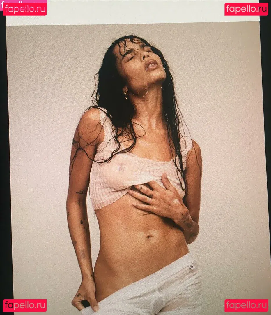 Zoe Kravitz Onlyfans Photo Gallery 