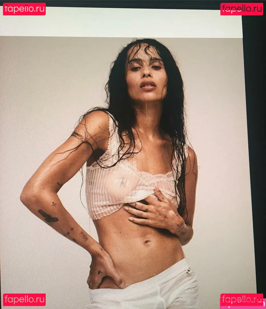Zoe Kravitz Onlyfans Photo Gallery 