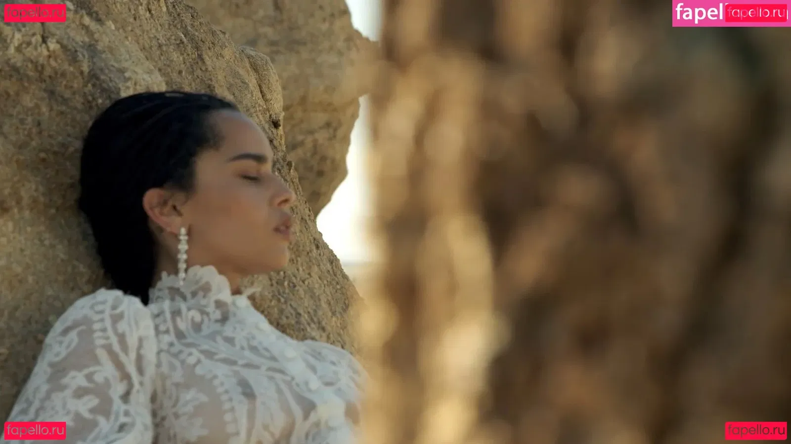 Zoe Kravitz Onlyfans Photo Gallery 