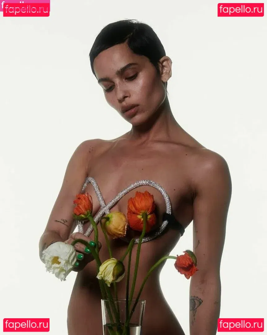 Zoe Kravitz Onlyfans Photo Gallery 