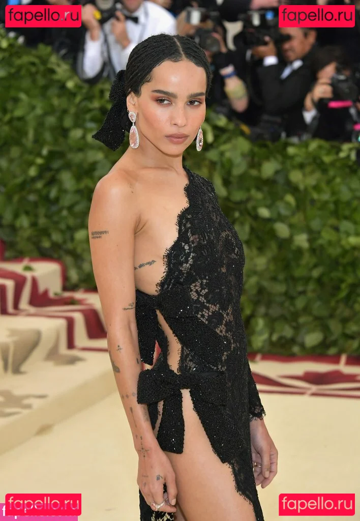 Zoe Kravitz Onlyfans Photo Gallery 