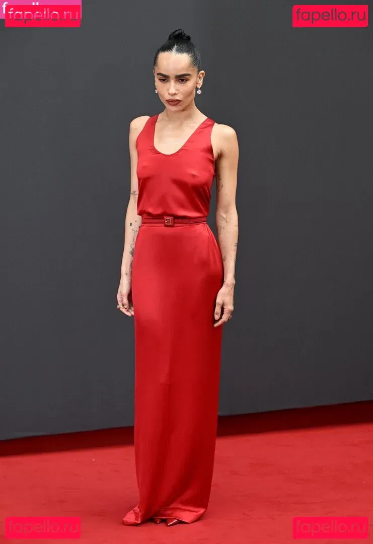 Zoe Kravitz Onlyfans Photo Gallery 