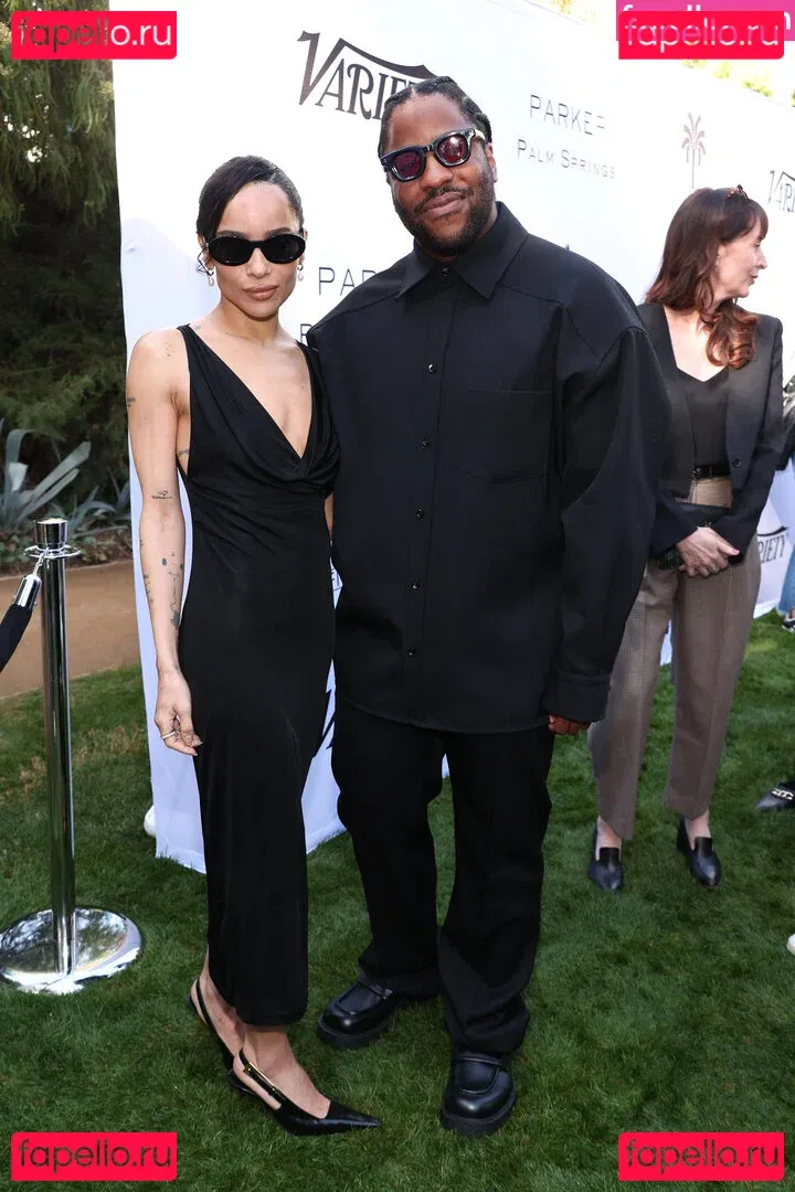 Zoe Kravitz Onlyfans Photo Gallery 