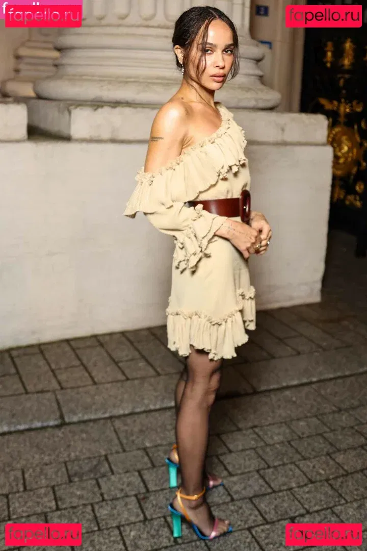 Zoe Kravitz Onlyfans Photo Gallery 