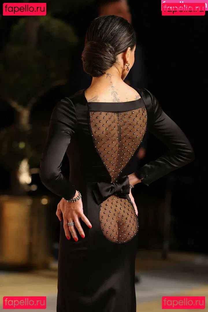 Zoe Kravitz Onlyfans Photo Gallery 