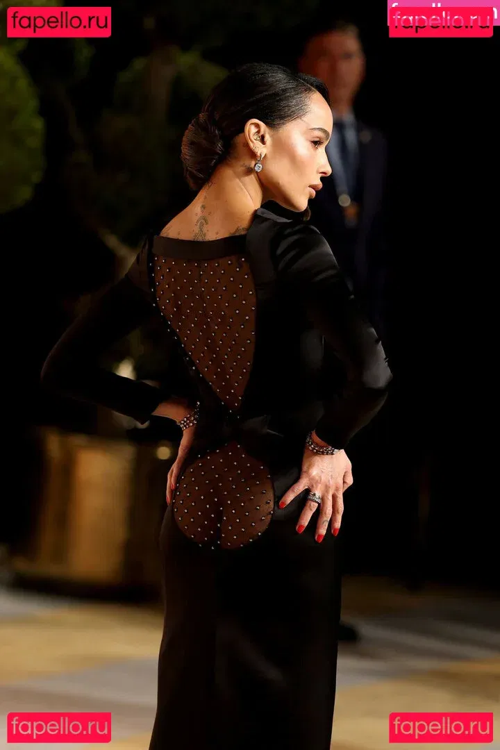 Zoe Kravitz Onlyfans Photo Gallery 