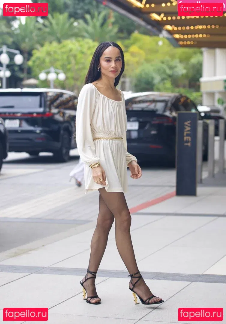 Zoe Kravitz Onlyfans Photo Gallery 