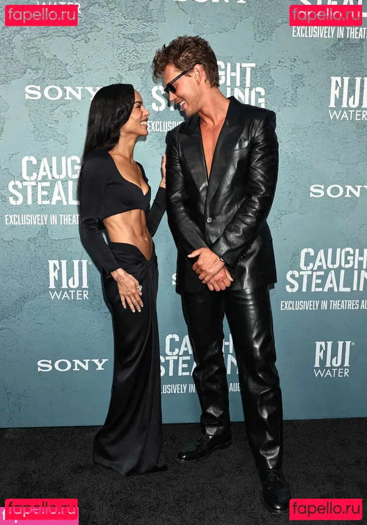 Zoe Kravitz Onlyfans Photo Gallery 