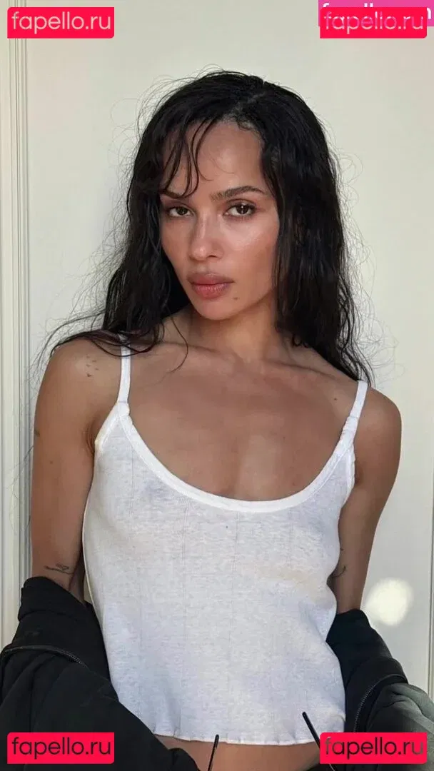 Zoe Kravitz Onlyfans Photo Gallery 