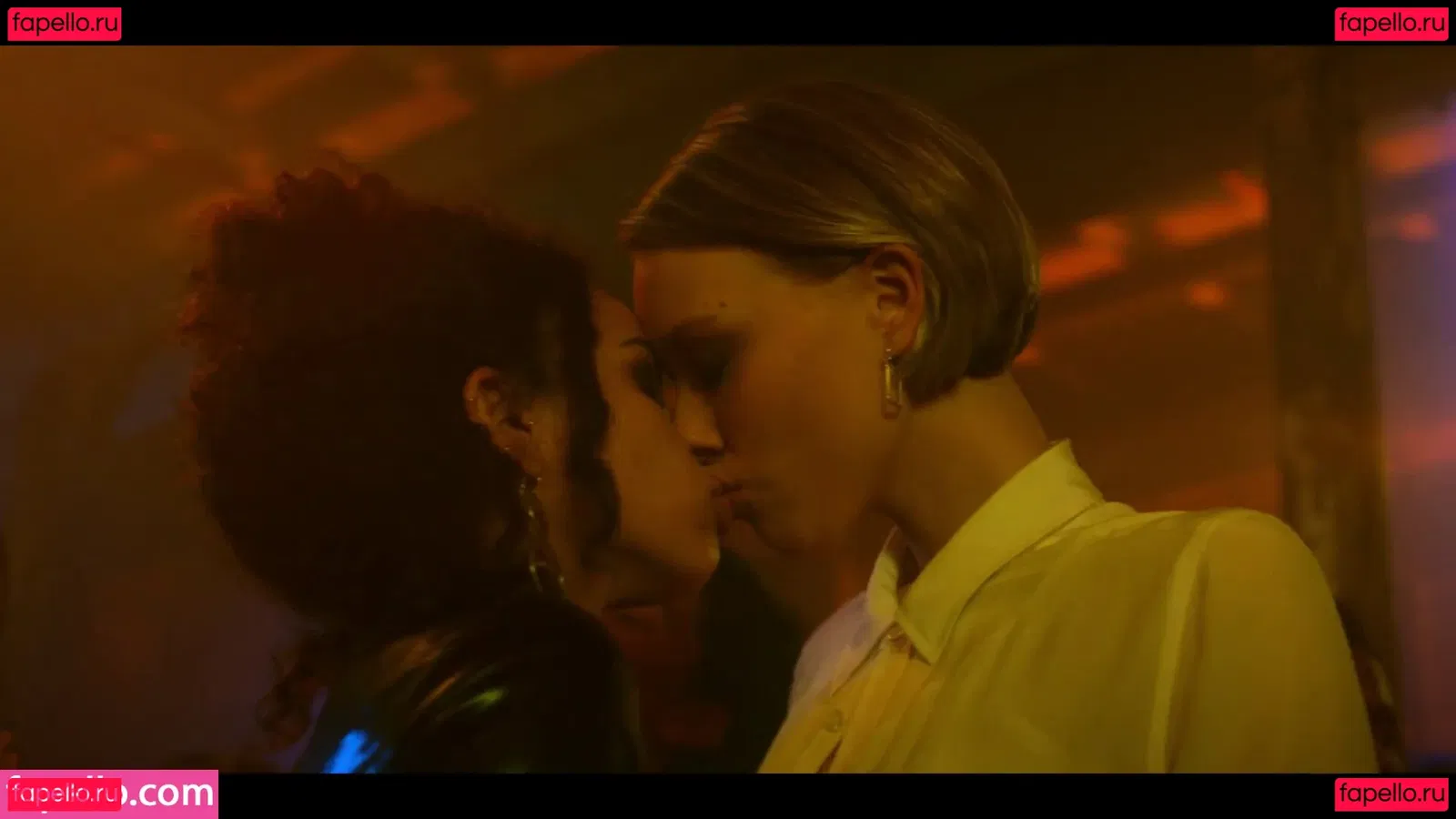 Zoe Kravitz Onlyfans Photo Gallery 