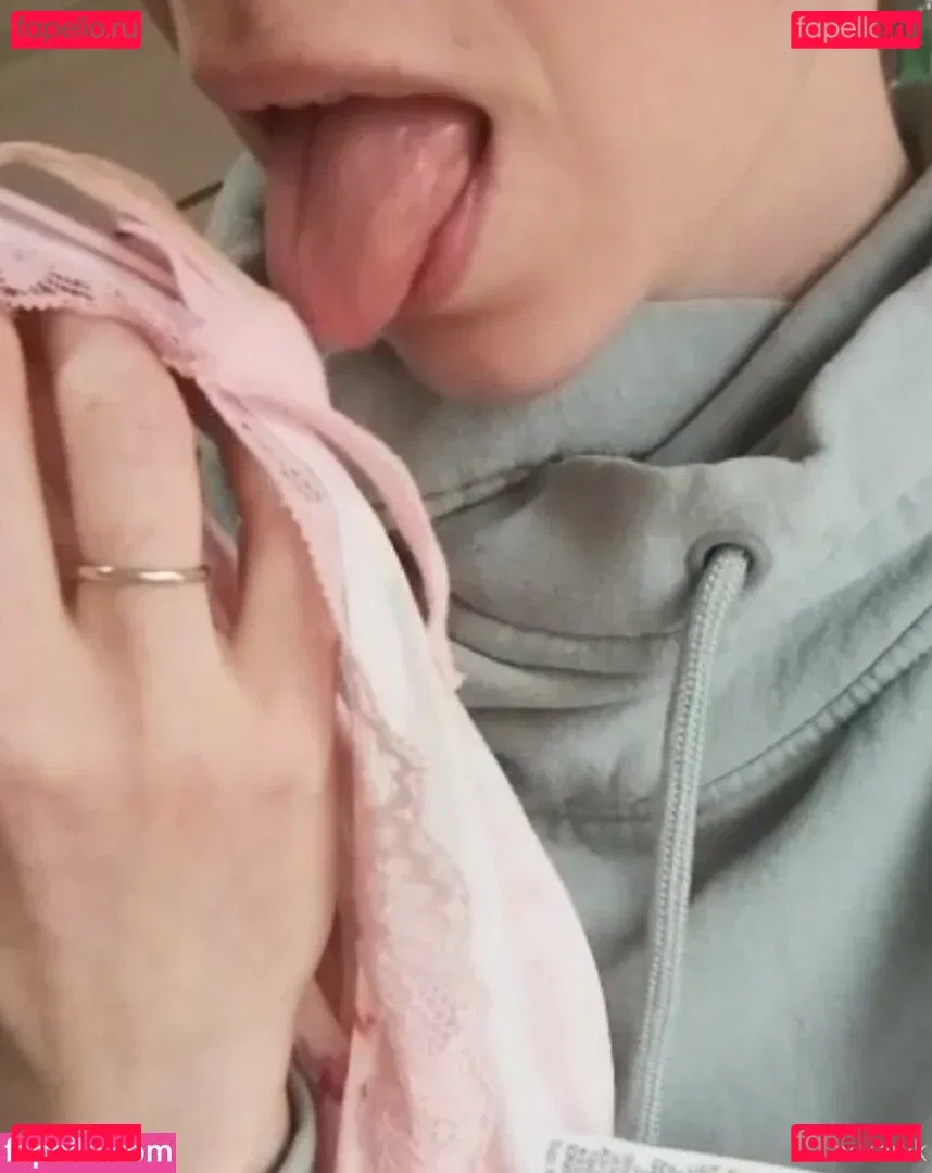 larawk Onlyfans Photo Gallery 