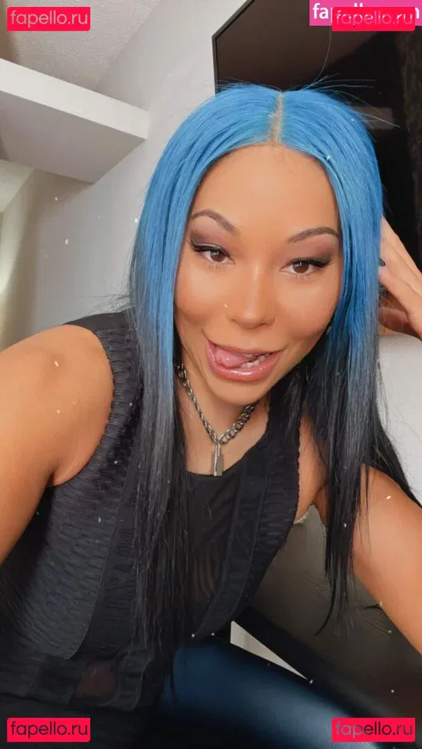 Mia Yim Onlyfans Photo Gallery 