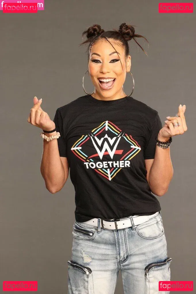 Mia Yim Onlyfans Photo Gallery 