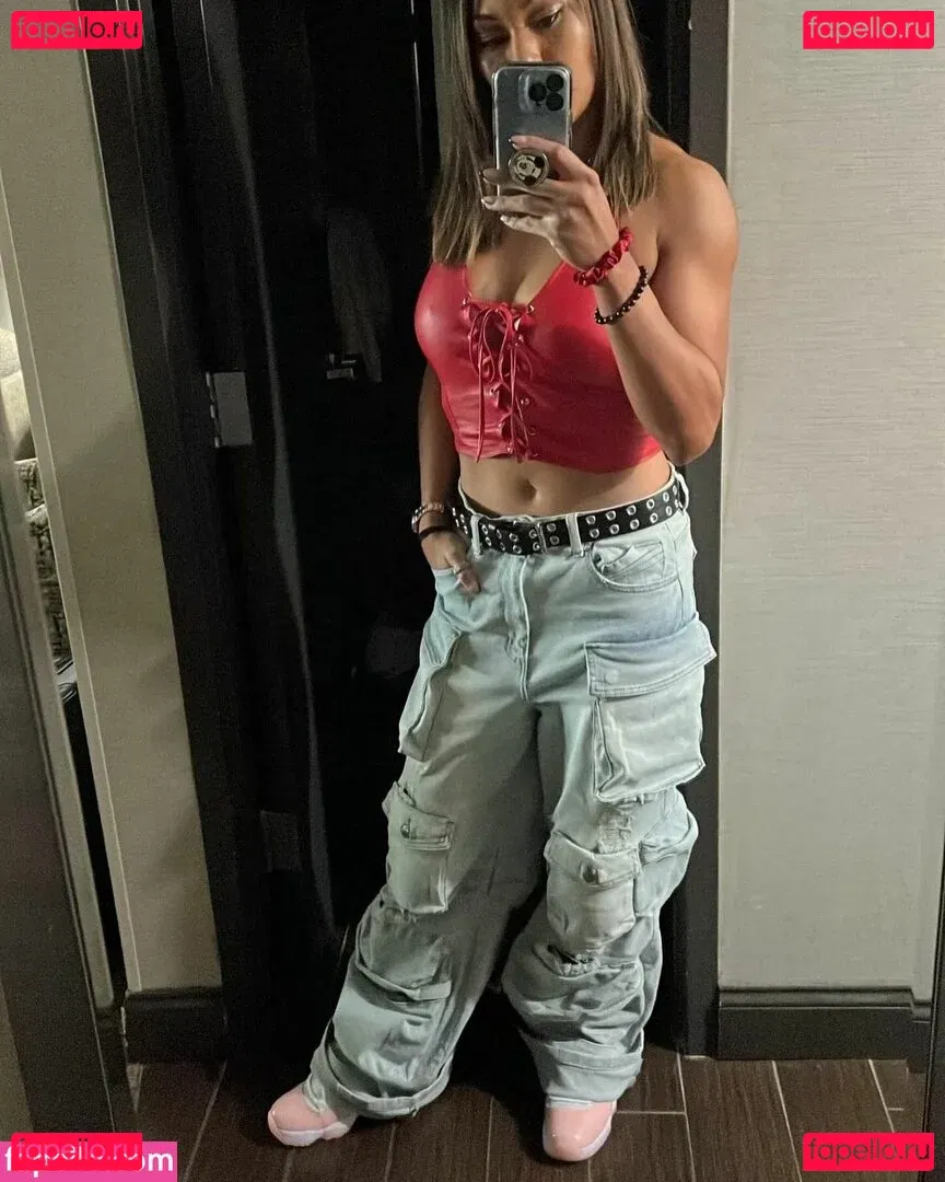 Mia Yim Onlyfans Photo Gallery 