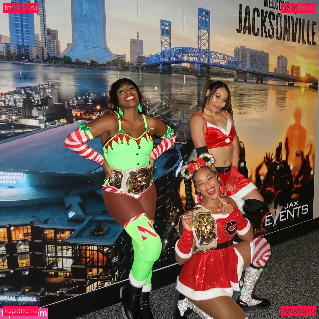 Mia Yim Onlyfans Photo Gallery 