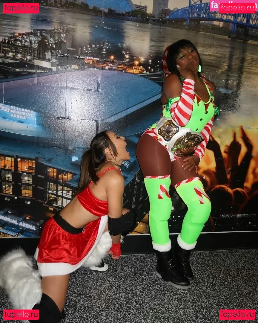 Mia Yim Onlyfans Photo Gallery 