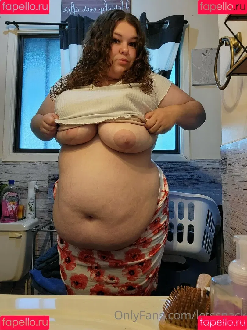 letssnack Onlyfans Photo Gallery 