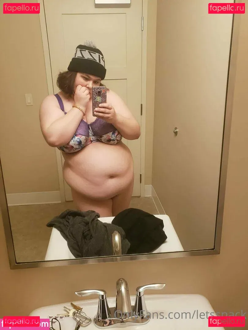 letssnack Onlyfans Photo Gallery 