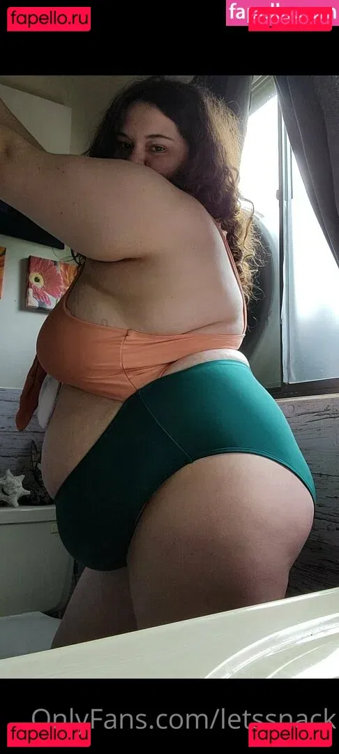 letssnack Onlyfans Photo Gallery 