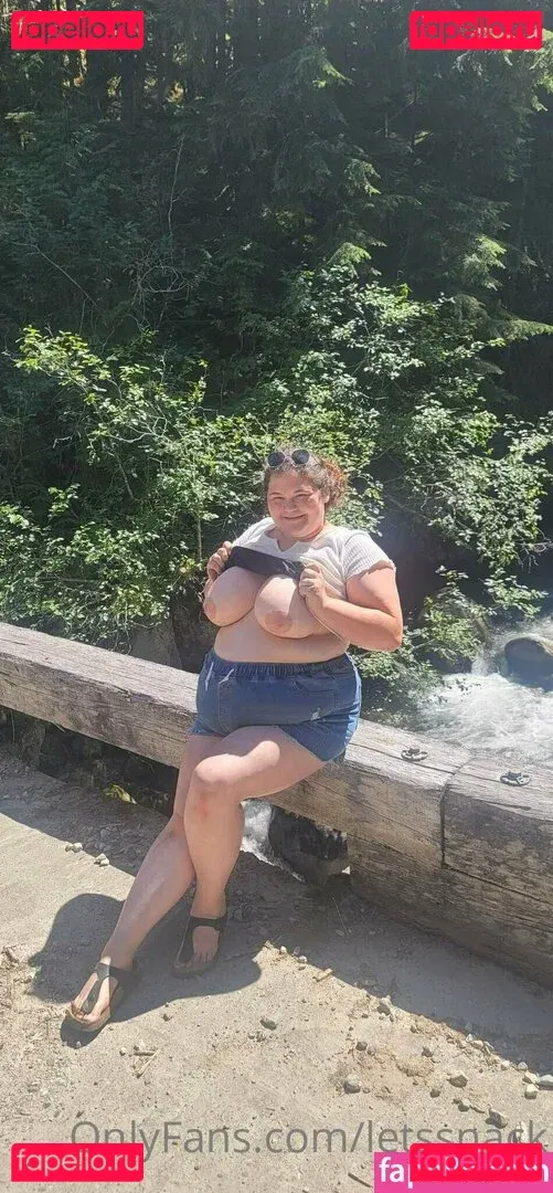 letssnack Onlyfans Photo Gallery 