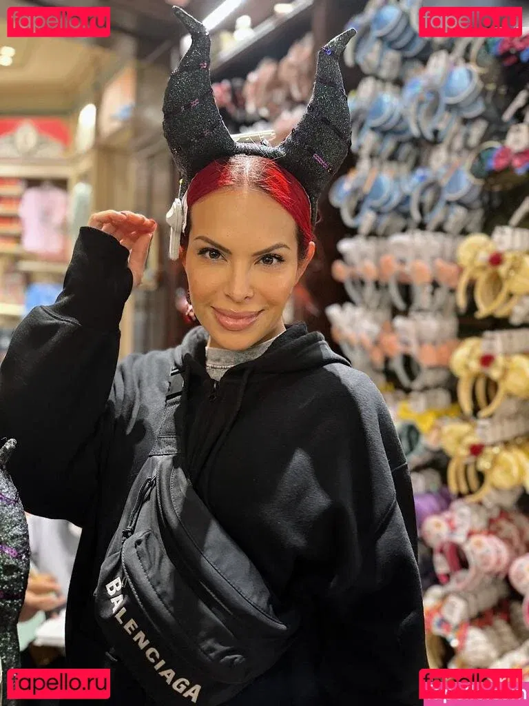 TS Foxxy Onlyfans Photo Gallery 